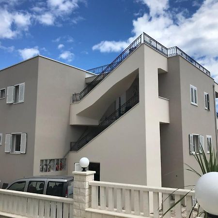 Apartment Lizzi. Trogir Ngoại thất bức ảnh