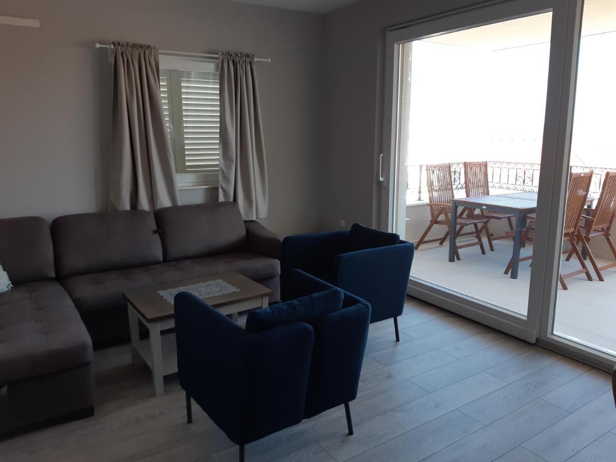Apartment Lizzi. Trogir Ngoại thất bức ảnh