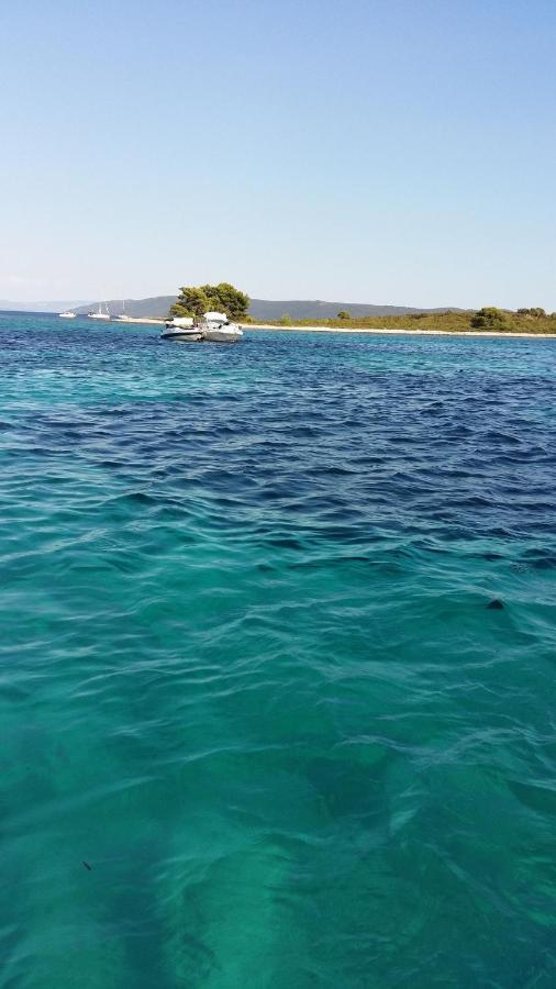 Apartment Lizzi. Trogir Ngoại thất bức ảnh